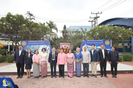 พิธีทำบุญวันคล้ายวันถึงแก่พิราลัยพลตรีมหาอำมาตย์โทเจ้าจักรคำขจรศักดิ์ เจ้าผู้ครองนครลำพูนองค์ที่ 10  ผู้ก่อตั้งโรงเรียนจักรคำคณาทร จังหวัดลำพูน วันที่ 5 พฤศจิกายน 2567 ณ  อนุสาวรีย์พลตรีมหาอำมาตย์โทเจ้าจักรคำขจรศักดิ์ โรงเรียนจักรคำคณาทร จังหวัดลำพูน