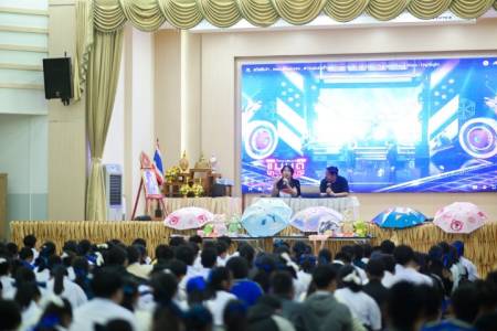 วันอังคารที่ 2 กันยายน 2568 กลุ่มสาระการเรียนรู้วิทยาศาสตร์และเทคโนโลยี (คอมพิวเตอร์) จัดกิจกรรมการอบรมการพัฒนาทักษะด้านเทคโนโลยี สำหรับนักเรียนชั้นมัธยมศึกษาปีที่ 5 - 6 